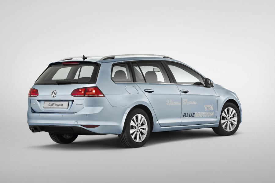  Volkswagen Golf Variant TSI BlueMotion 2013 года  (фото 7 из 17)